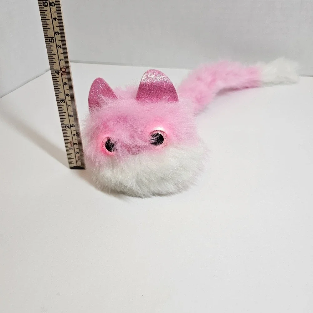 Pomsies Blossom Pink Cat Pet Talking‎ Interactive Toy Plush Pink. Purrs